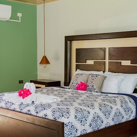 Hotel Margarita And Tour Operator Драке Экстерьер фото