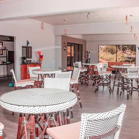Hotel Margarita And Tour Operator Драке Экстерьер фото