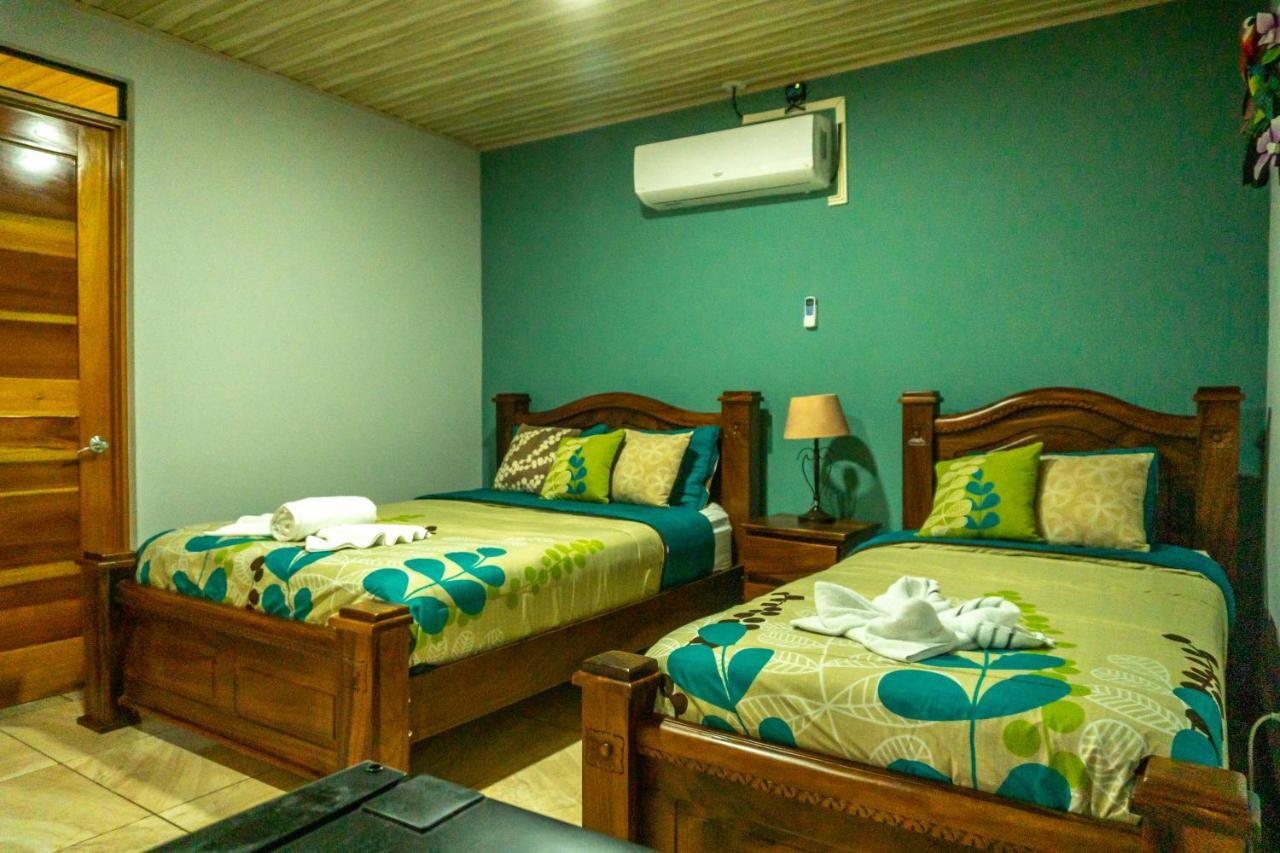 Hotel Margarita And Tour Operator Драке Экстерьер фото