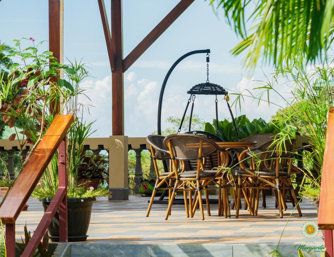 Hotel Margarita And Tour Operator Драке Экстерьер фото