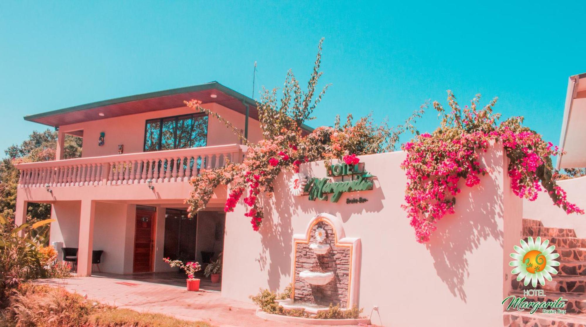 Hotel Margarita And Tour Operator Драке Экстерьер фото